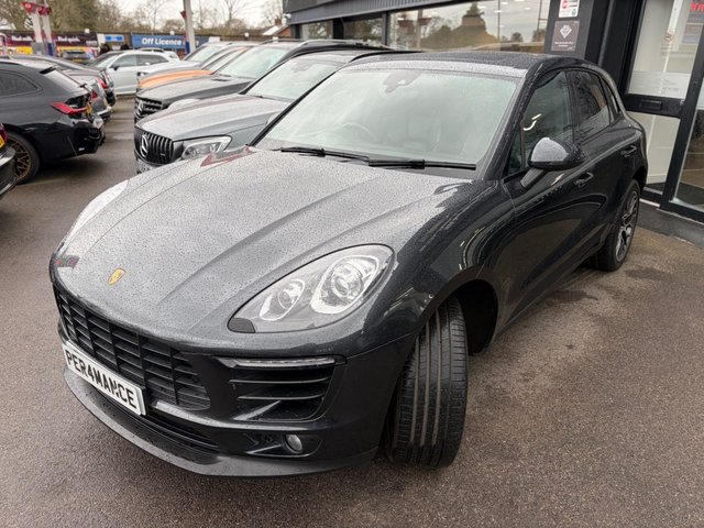 2018 PORSCHE MACAN - Photo 12