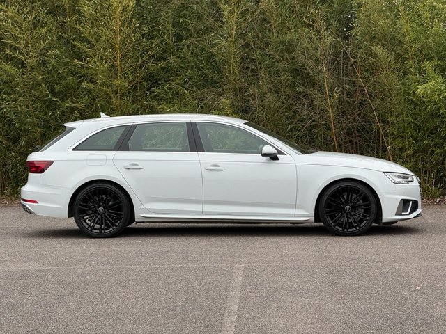 2019 Audi A4 Avant 2L S Line 5dr - Photo 3