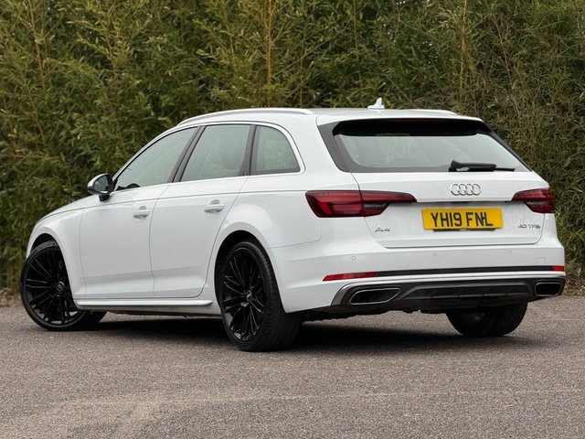 2019 Audi A4 Avant 2L S Line 5dr - Photo 2