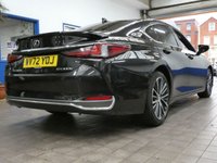 USED 2023 72 LEXUS ES 2.5 300h Saloon 4dr Petrol Hybrid E-CVT Euro 6 (s/s) (218 ps) SAT NAV LEATHER HEATED SEATS HEATED STEERING WHEEL REAR VIEW CAMERA SUNROOF CRUISE CONTROL PARKING SENSORS 1 OWNER SERVICE HISTORY  WARRANTY