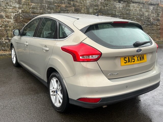 2015 Ford Focus 1L Zetec 5dr - Photo 8