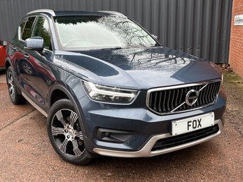 2019 VOLVO XC40
