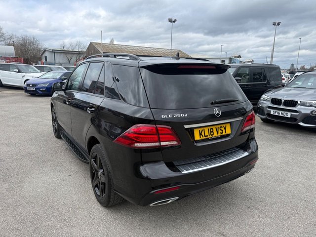 2018 MERCEDES-BENZ GLE 2.1 GLE250d AMG Night Edition SUV 5dr Diesel G-Tronic 4MATIC Euro 6-2 FORMER KEEPERS-HEATED BLACK LEATHER-SMART PHONE INTEGRATION-REVERSE CAMERA-ELECTRIC MEMORY SEATS-ELECTRIC FOLDING MIRRORS-20" ALLOYS-SIDE STEPS-BLUETOOTH-SATNAV-NIGHT PACKAGE-CLIMATE CONTROL - Photo 5