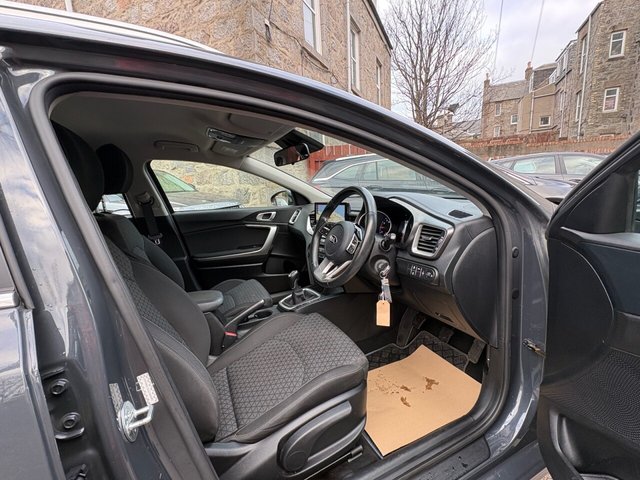 2020 KIA CEED - Photo 11