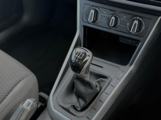 2022 VOLKSWAGEN POLO 1.0 TSI Life Euro 6 (s/s) 5dr - Photo 11