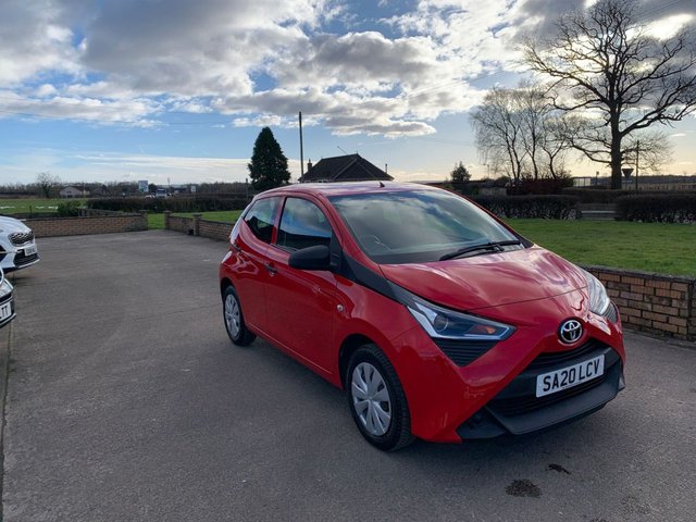 2020 TOYOTA AYGO - Photo 2