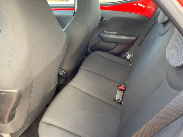 2020 TOYOTA AYGO - Photo 11