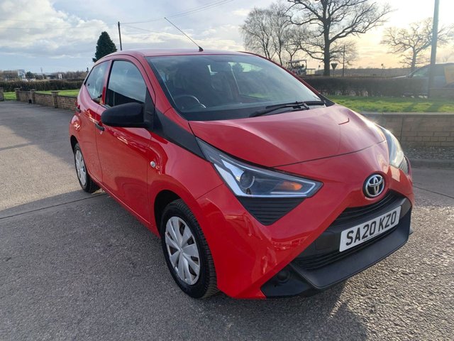 2020 TOYOTA AYGO - Photo 2