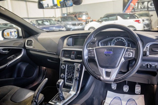 2015 Volvo V40 2L R-Design 5dr - Photo 2