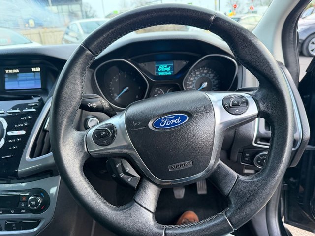 2013 FORD FOCUS 1.6 TDCi ECOnetic Titanium Hatchback 5dr Diesel Manual Euro 5 (s/s) (105 ps) - Photo 7