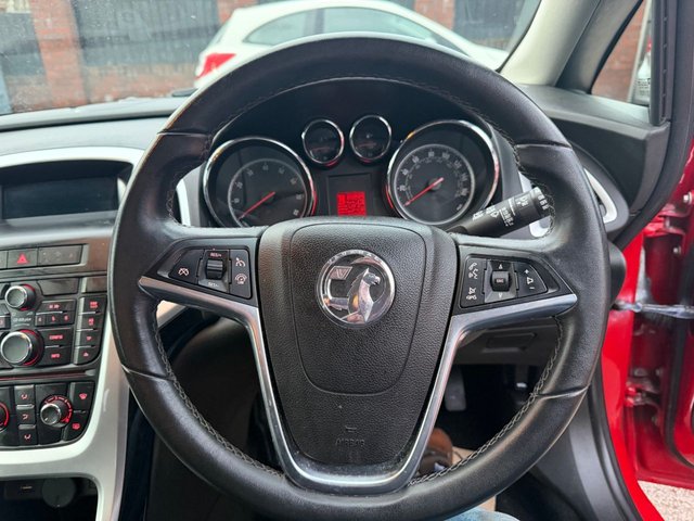 2015 VAUXHALL ASTRA 1.6i Excite Hatchback 5dr Petrol Manual Euro 6 (115 ps) - Photo 8