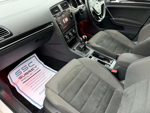 2017 Volkswagen Golf - Photo 6