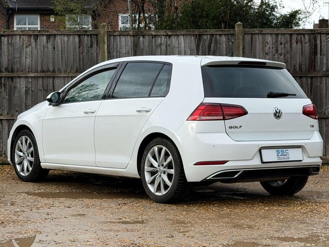 2017 Volkswagen Golf - Photo 4