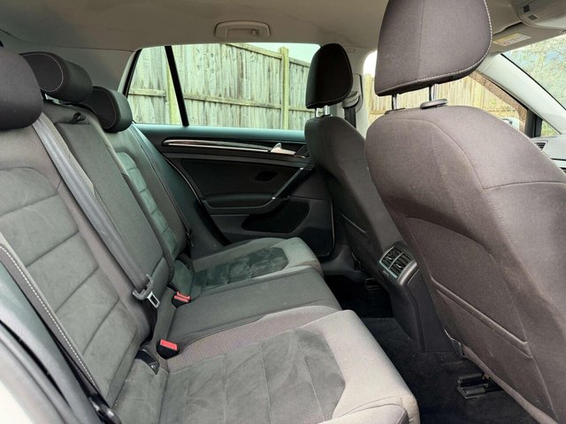 2017 Volkswagen Golf - Photo 10