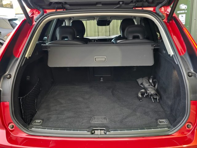 2019 VOLVO XC60 - Photo 10