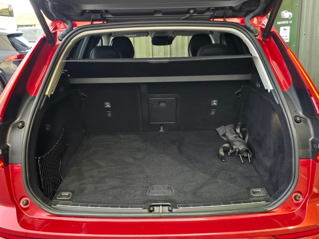 2019 VOLVO XC60 - Photo 11