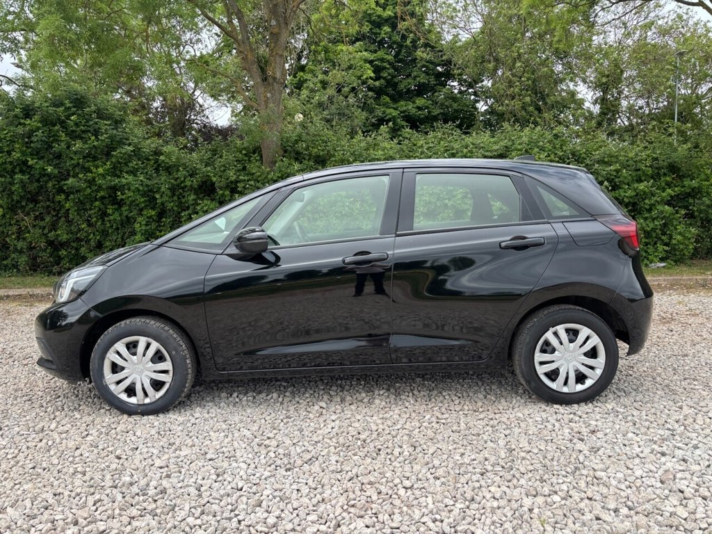 USED 2022 72 HONDA JAZZ 1.5 h i-MMD SE Hatchback 5dr Petrol Hybrid eCVT Euro 6 (s/s) (109 ps) &pound;ZERO DEPOSIT FINANCE