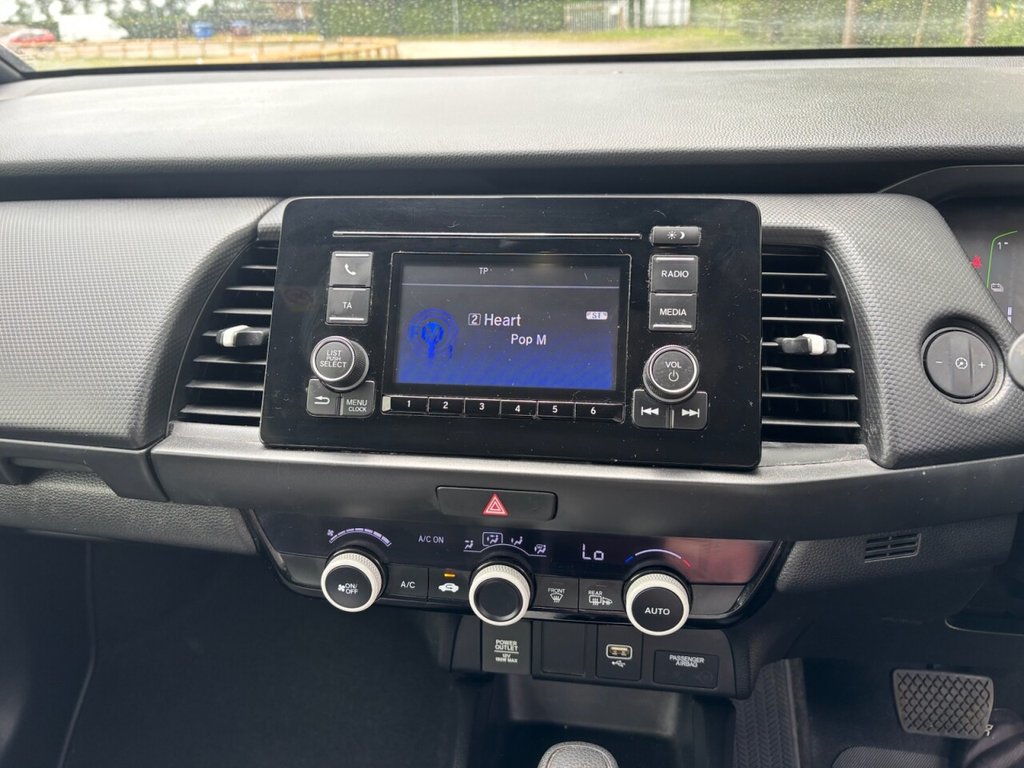 USED 2022 72 HONDA JAZZ 1.5 h i-MMD SE Hatchback 5dr Petrol Hybrid eCVT Euro 6 (s/s) (109 ps) &pound;ZERO DEPOSIT FINANCE
