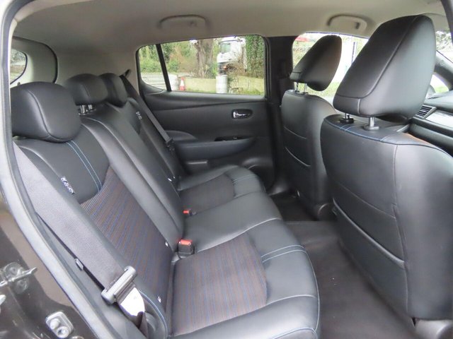 2021 NISSAN LEAF - Photo 9