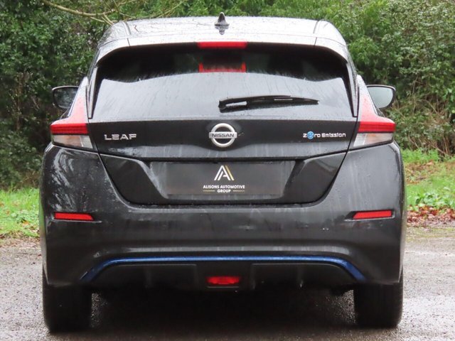 2021 NISSAN LEAF - Photo 5