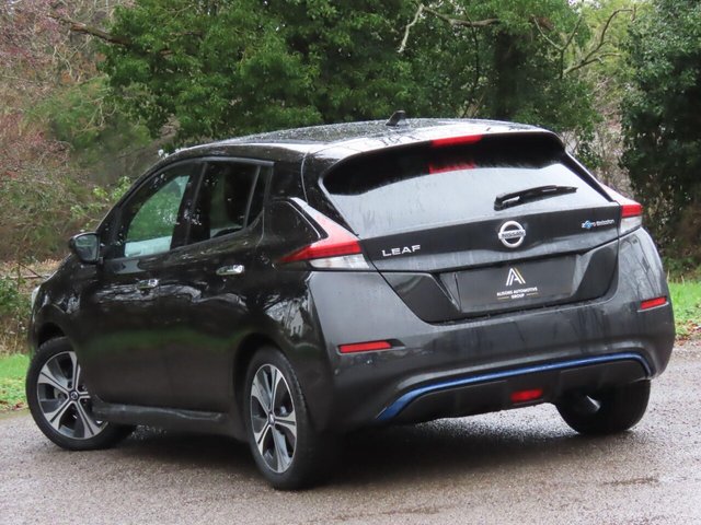 2021 NISSAN LEAF - Photo 6