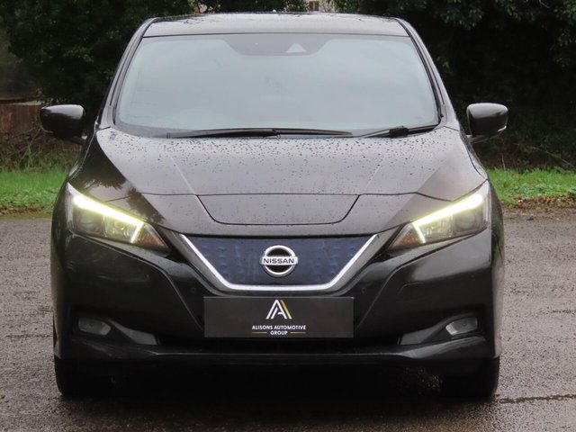 2021 NISSAN LEAF - Photo 2
