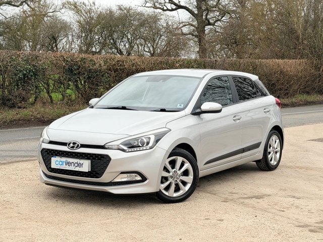2017 Hyundai I20 1.2L Premium Nav 5dr - Photo 2