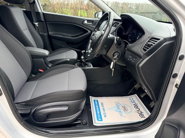 2017 Hyundai I20 1.2L Premium Nav 5dr - Photo 12