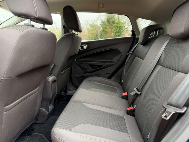 2017 Ford Fiesta - Photo 9