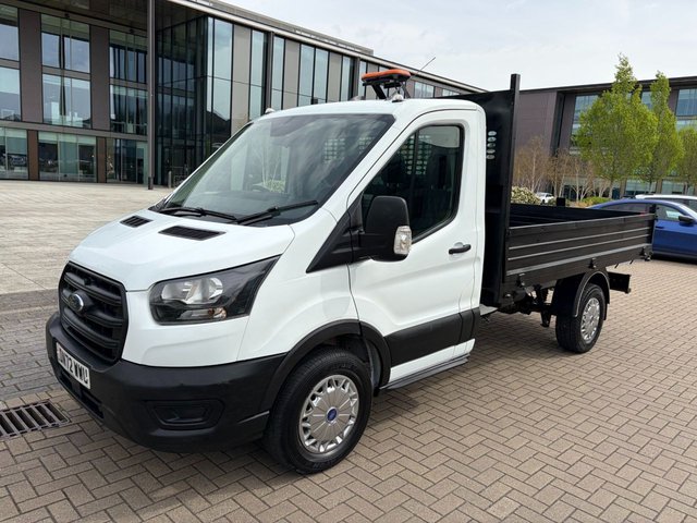 View our Ford Transit 350 LEADER 2.0EcoBlue HD EU6 S/S L2 SINGLE CAB TIPPER RWD 130ps *E/W*STEEL BODY*TOW BAR*