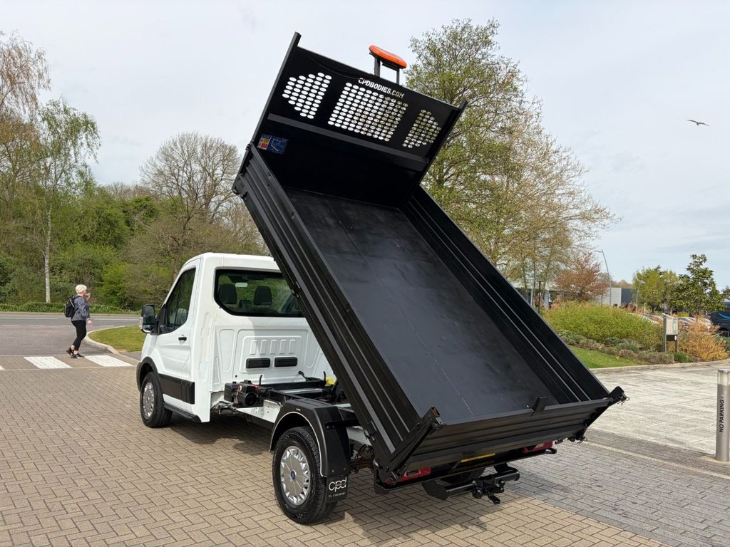 USED 2022 72 FORD TRANSIT 350 LEADER 2.0EcoBlue HD EU6 S/S L2 SINGLE CAB TIPPER RWD 130ps *E/W*STEEL BODY*TOW BAR* EURO 6-MWB-E/W-STEEL BODY