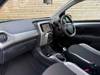 USED 2015 65 TOYOTA AYGO 1.0 VVT-i x-play Hatchback 5dr Petrol Manual Euro 5 Euro 5 (68 ps) 12 MONTHS AA, FRESH SERVICE