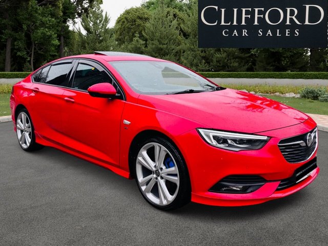 2017 Vauxhall Insignia 2L SRI Vx Line Nav 5dr - Photo 8