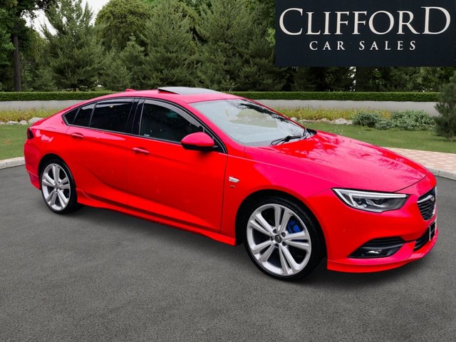 2017 Vauxhall Insignia 2L SRI Vx Line Nav 5dr - Photo 9