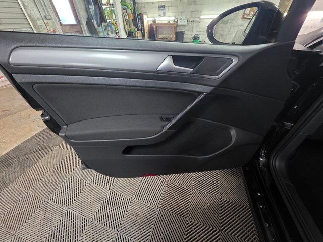 2014 VOLKSWAGEN GOLF 1.6 TDI BlueMotion Hatchback 5dr Diesel Manual Euro 5 (s/s) (110 ps) - Photo 12