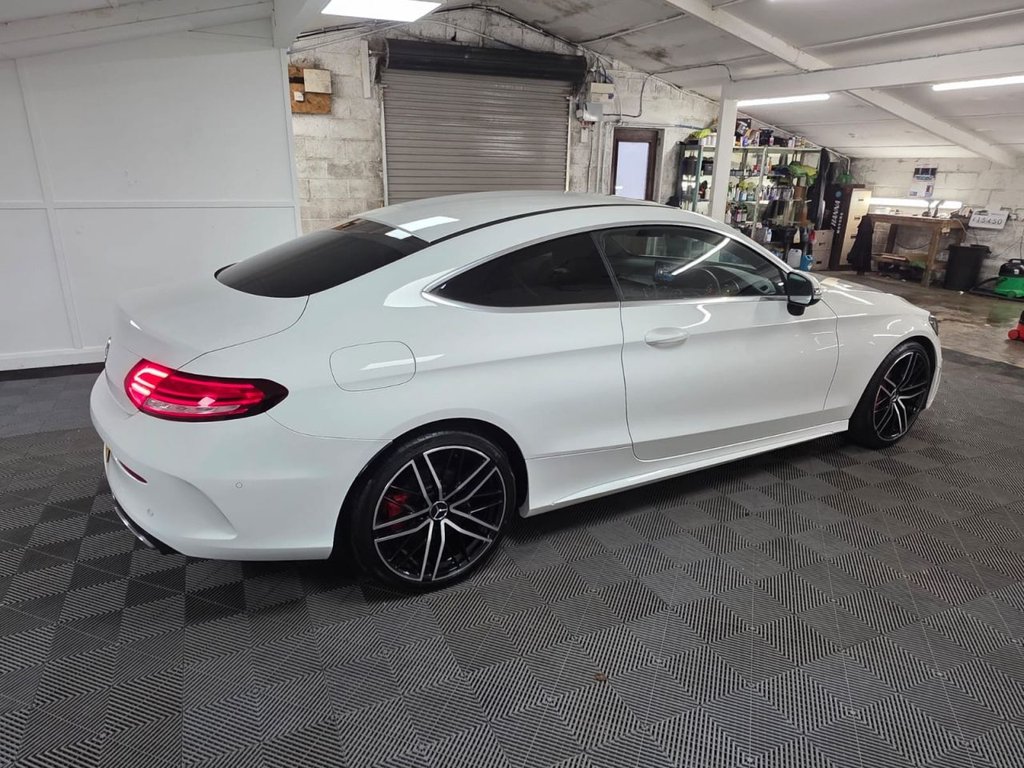 USED 2019 19 MERCEDES-BENZ C-CLASS 2.0 C300d AMG Line (Premium) Coupe 2dr Diesel G-Tronic+ Euro 6 (s/s) (245 ps) Bluetooth - SatNav - Sensors!
