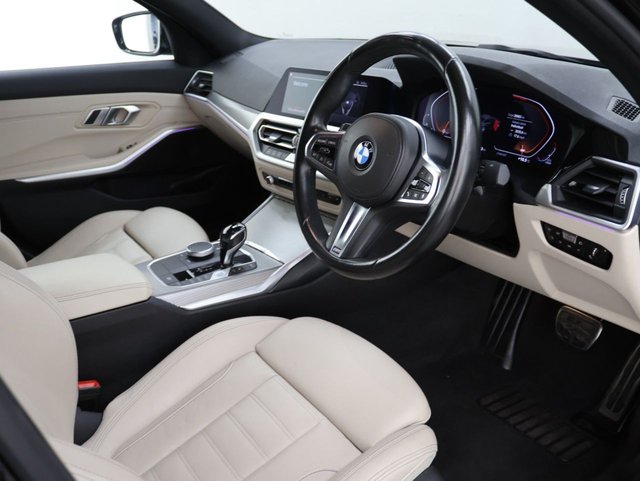 2020 BMW 3 Series 2L M Sport 4dr - Photo 2