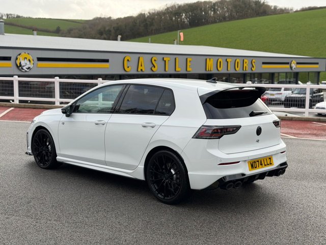 2024 Volkswagen Golf 2L R Black Edition 5dr - Photo 11