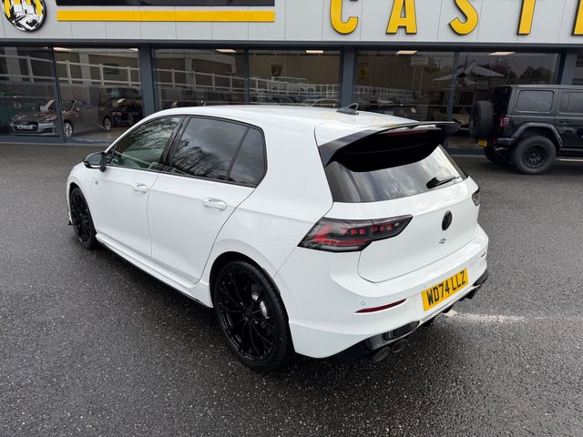 2024 Volkswagen Golf 2L R Black Edition 5dr - Photo 6