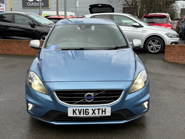 2016 Volvo V40 2L R-Design Lux Nav 5dr - Photo 2