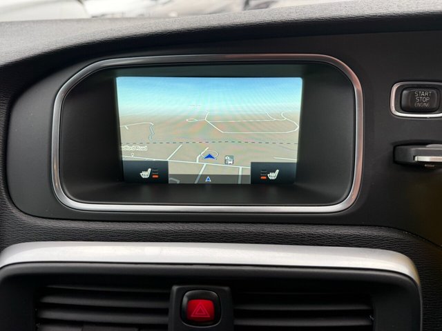 2016 Volvo V40 2L R-Design Lux Nav 5dr - Photo 12