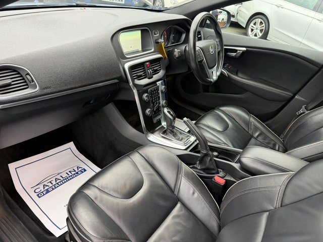 2016 Volvo V40 2L R-Design Lux Nav 5dr - Photo 9