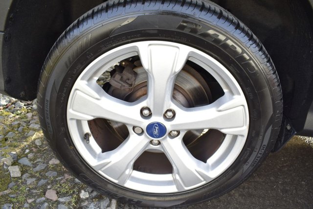 2016 FORD KUGA - Photo 5