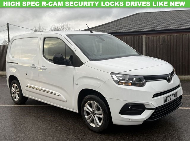 View our TOYOTA PROACE CITY