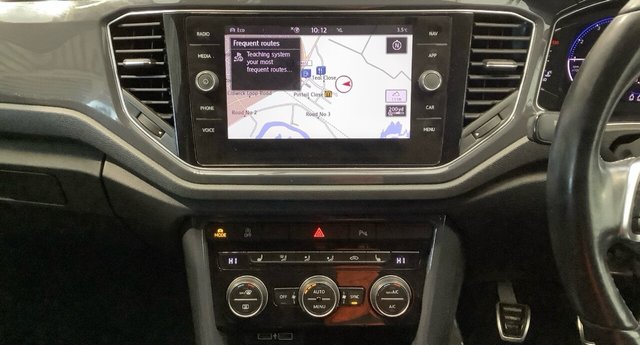 2018 VOLKSWAGEN T-ROC - Photo 9