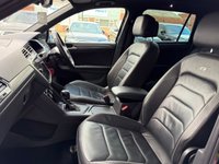 USED 2017 04 VOLKSWAGEN TIGUAN 2.0 TDI R-Line SUV 5dr Diesel DSG Euro 6 (s/s) (150 ps) 