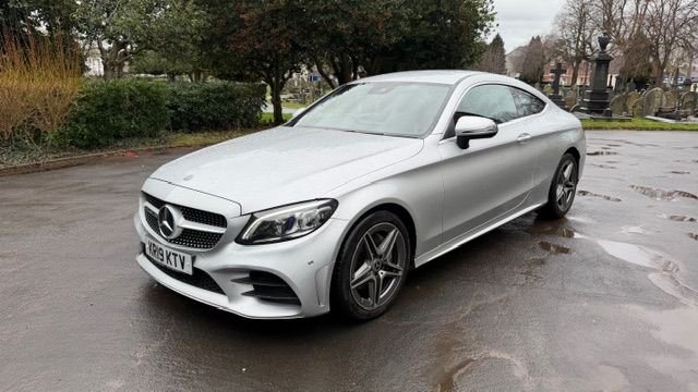 2019 Mercedes-Benz C-Class 2L Amg Line 2dr - Photo 2