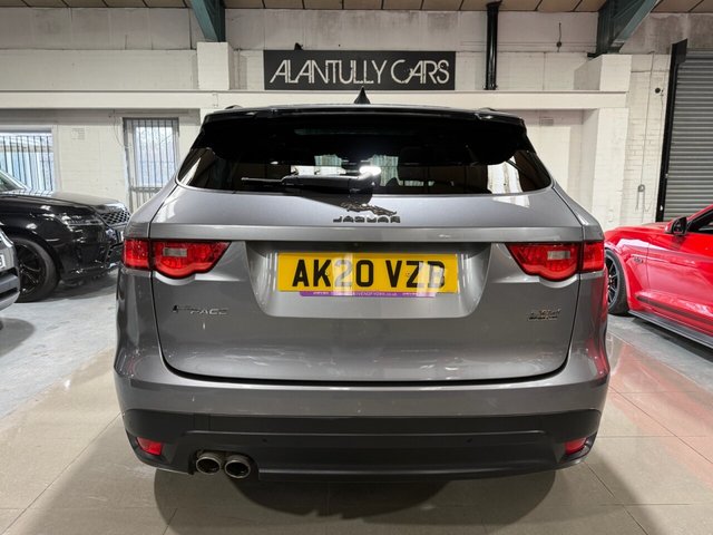 2020 JAGUAR F-PACE - Photo 4