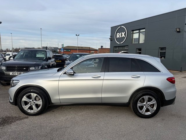 2016 MERCEDES-BENZ GLC 2.1 GLC220d Sport (Premium) SUV 5dr Diesel G-Tronic 4MATIC Euro 6-2 OWNER CAR FINISHED IN IRIDIUM SILVER METALLIC WITH BLACK LEATHER UPHOLSTERY-REVERSE CAMERA-ACTIVE PARK ASSIST-ELECTRIC MEMORY SEAT-PANORAMIC GLASS SUNROOF-BLUETOOTH-CRUISE CONTROL-ELECTRIC FOLDING MIRRORS-BLUETOOTH-CRUISE CONTROL-DAB RADIO-DUAL ZONE CLIMATE CONTROL-AMBIENT ILLUMINATION-HEATED SEATS-18" 5 SPOKE ALLOYS - Photo 3