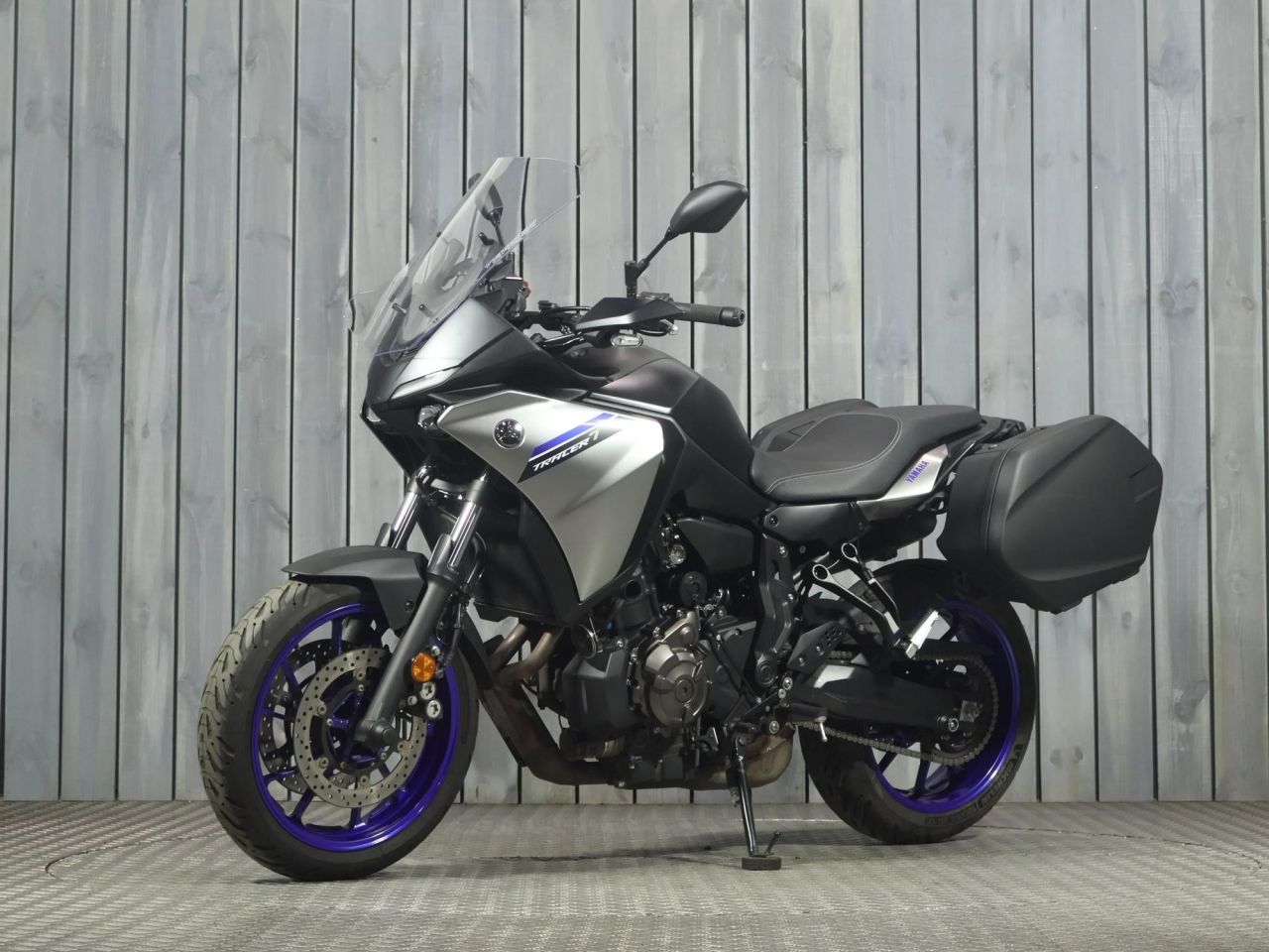 YAMAHA TRACER 7
